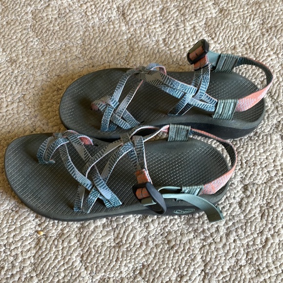Chacos Women’s size 9 Green & Orange Sandals - Picture 4 of 6